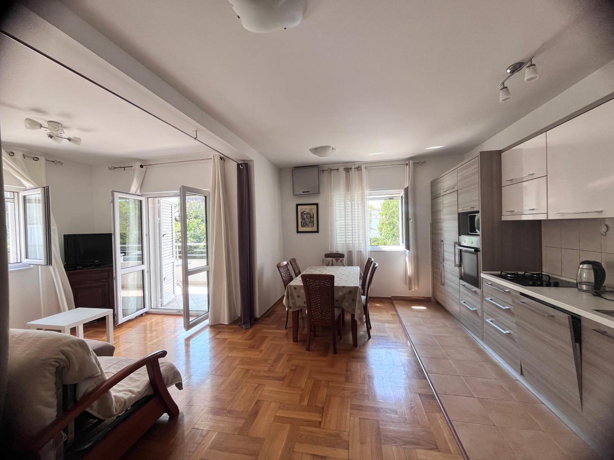 Apartment Belani, Own Parking Tivat Eksteriør billede